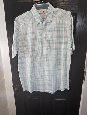 Under Armour Men’s Short Sleeve Plaid Golf Shirt - White & Light Blue